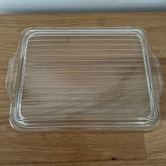 Vintage Pyrex Amish Butterprint 503 Refrigerator Dish with Lid - Picture 3 of 3